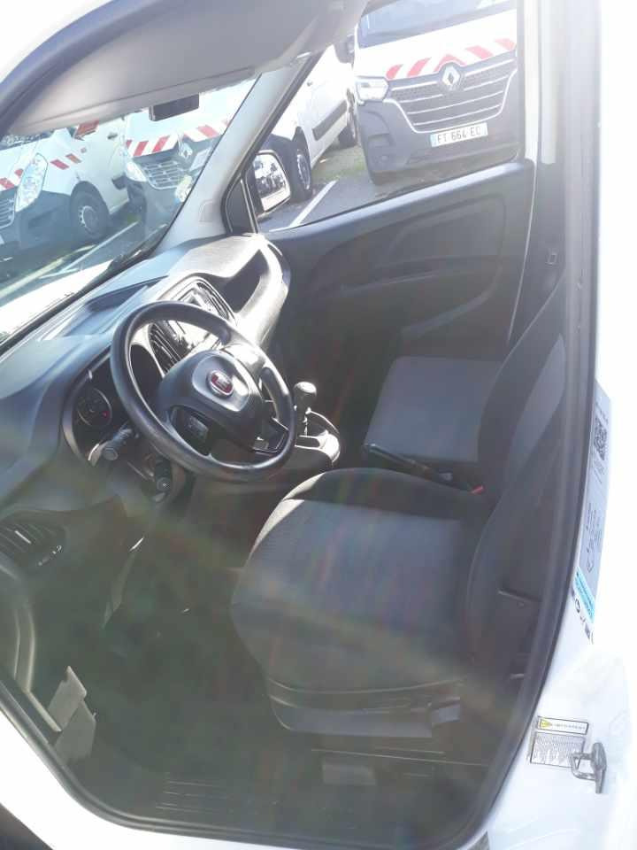 Fiat Doblo 105cv Frigo - الشاحنات الصغيرة المبردة: صور 2 Fiat Doblo 105cv Frigo - الشاحنات الصغيرة المبردة: صور 2