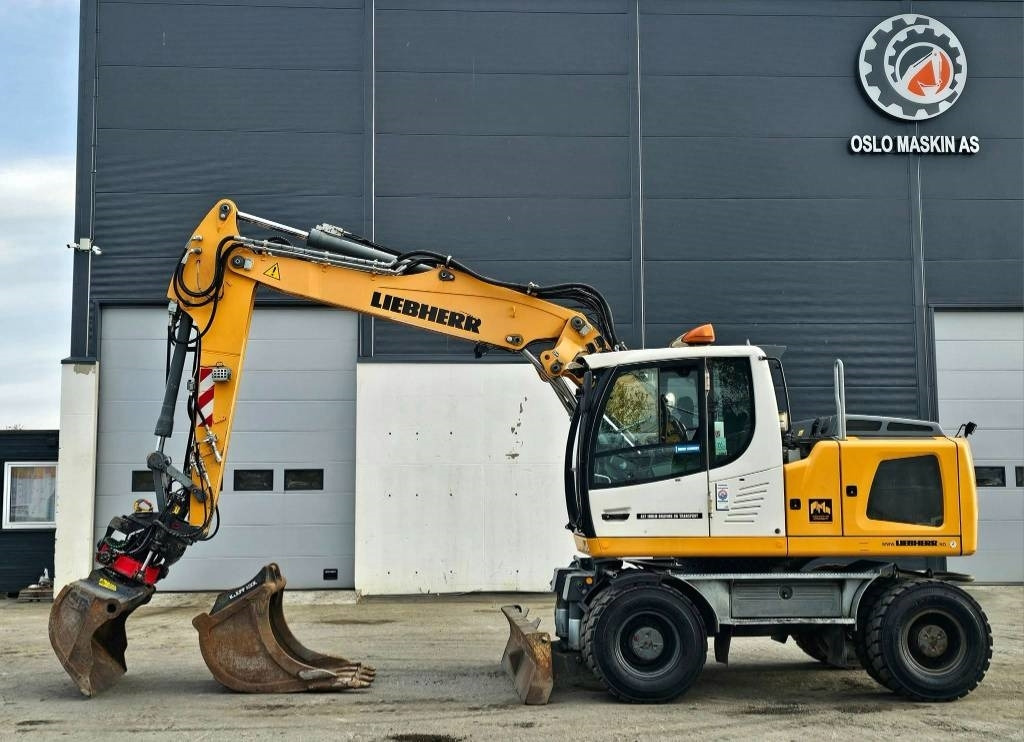 Liebherr A 916 - حفارة على عجلات: صور 2 Liebherr A 916 - حفارة على عجلات: صور 2