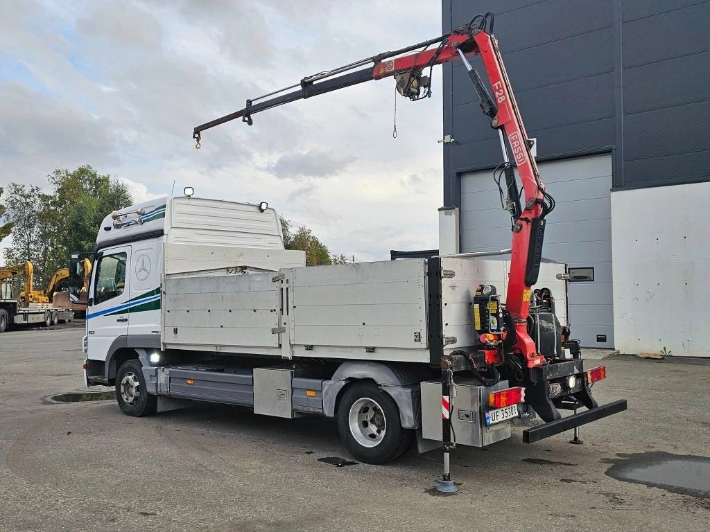 Mercedes-Benz Atego 822 L - شاحنات مسطحة: صور 5 Mercedes-Benz Atego 822 L - شاحنات مسطحة: صور 5