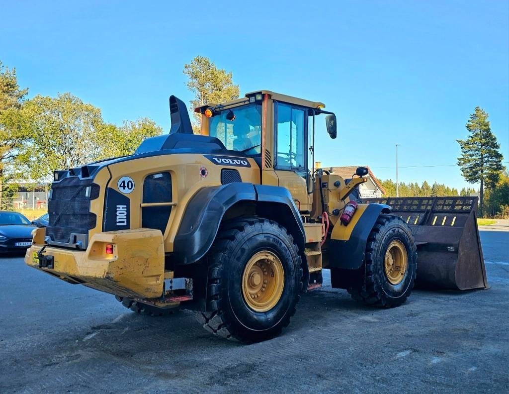 Volvo L 110 H - اللودر بعجل: صور 5 Volvo L 110 H - اللودر بعجل: صور 5