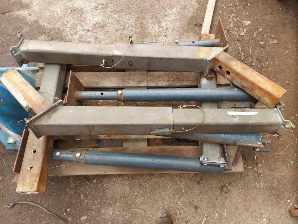 4 x Stützen Schmidt Salzstreuer Winterdienst IMS Küpper Weisser - قطع الغيار - سيارة بلدية: صور 3 4 x Stützen Schmidt Salzstreuer Winterdienst IMS Küpper Weisser - قطع الغيار - سيارة بلدية: صور 3