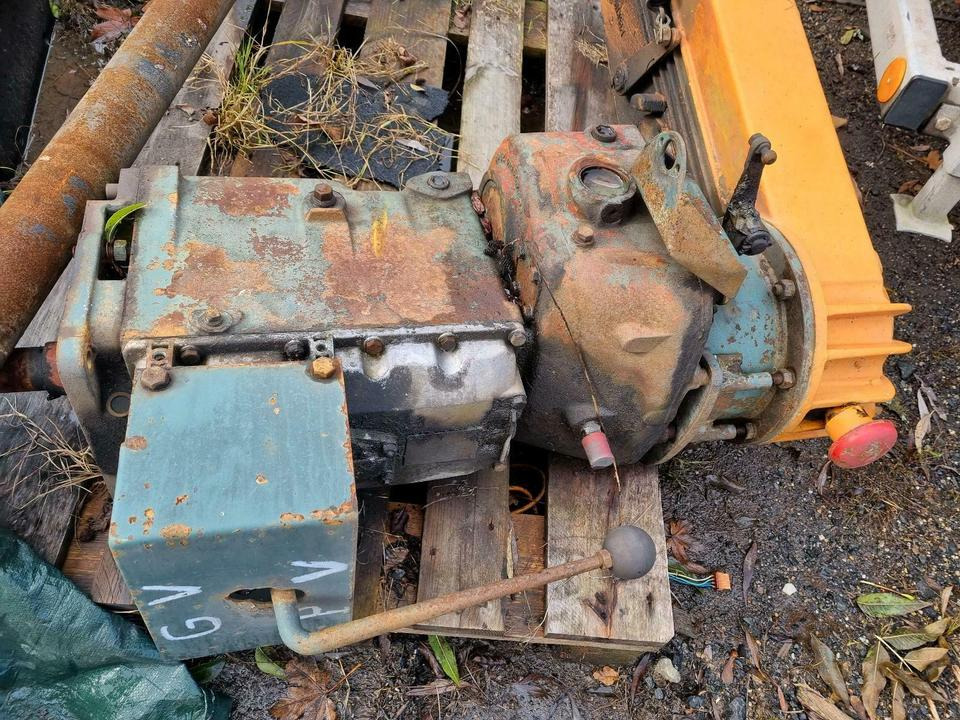 Bananengetriebe Unimog Schneefräse Getriebe Schmidt Schneeschleud - علبة التروس - سيارة بلدية: صور 2 Bananengetriebe Unimog Schneefräse Getriebe Schmidt Schneeschleud - علبة التروس - سيارة بلدية: صور 2