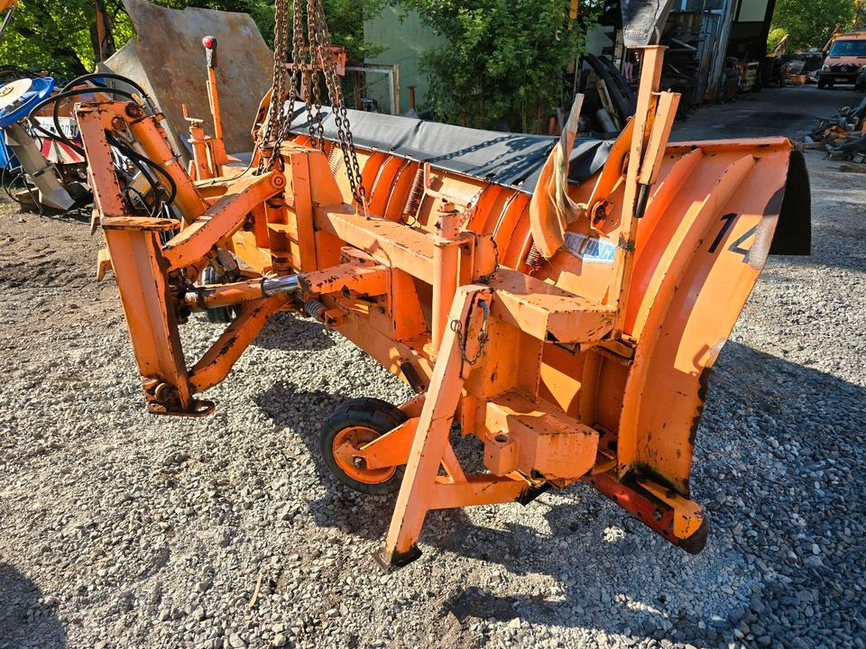 كاسحة ثلوج BeilhacK PV 30-4 Schneepflug Schneeschild Schneeschieber Winterdienst Schmidt für Unimog LKW U400 500 405 430 530: صور 9 كاسحة ثلوج BeilhacK PV 30-4 Schneepflug Schneeschild Schneeschieber Winterdienst Schmidt für Unimog LKW U400 500 405 430 530: صور 9