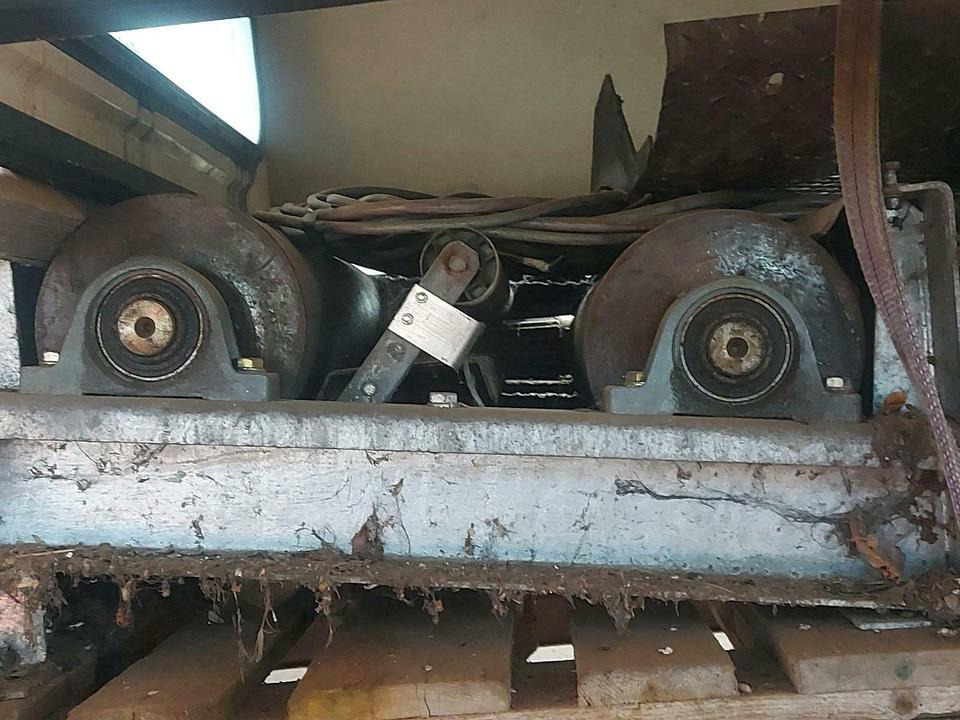 Bosch Bremsprüfstand Rollenprüfstand Prüfstand - معدات الورش: صور 4 Bosch Bremsprüfstand Rollenprüfstand Prüfstand - معدات الورش: صور 4