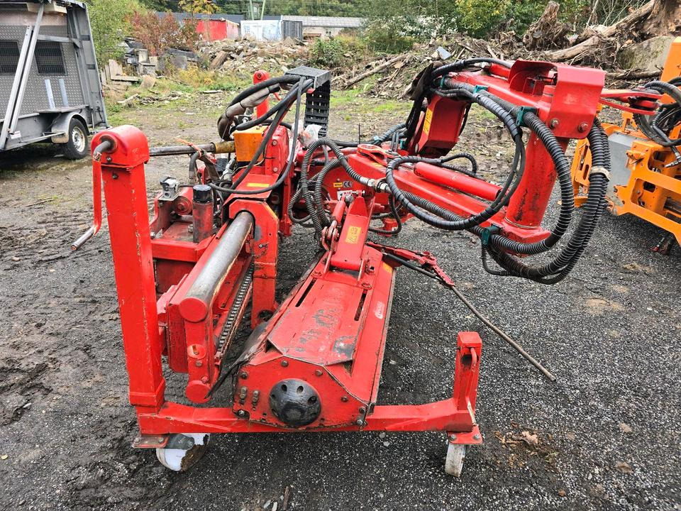 Dücker RSM 13 Randstreifenmäher Böschungsmäher Böschungsmulcher Bankettmäher für Unimog 405 UGE UGN - جزازة حافة: صور 4 Dücker RSM 13 Randstreifenmäher Böschungsmäher Böschungsmulcher Bankettmäher für Unimog 405 UGE UGN - جزازة حافة: صور 4