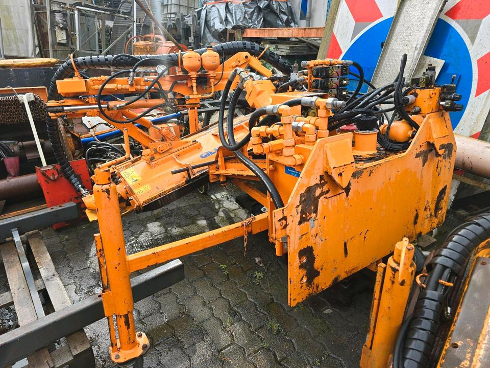 Gilbers GM 12 RL Randstreifenmäher Böschungsmulcher Böschungsmäher Seitenmulcher Mähausleger Dücker Mulag - جزازة حافة: صور 2 Gilbers GM 12 RL Randstreifenmäher Böschungsmulcher Böschungsmäher Seitenmulcher Mähausleger Dücker Mulag - جزازة حافة: صور 2