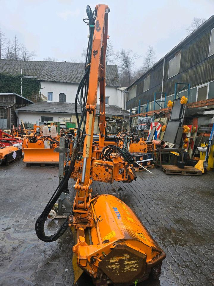 Mulag MKM 700 Böschungsmäher Böschungsmulcher FME für Unimog 405 U300 400 500 423 427 430 530 Dücker - جزازة رافعة: صور 3 Mulag MKM 700 Böschungsmäher Böschungsmulcher FME für Unimog 405 U300 400 500 423 427 430 530 Dücker - جزازة رافعة: صور 3