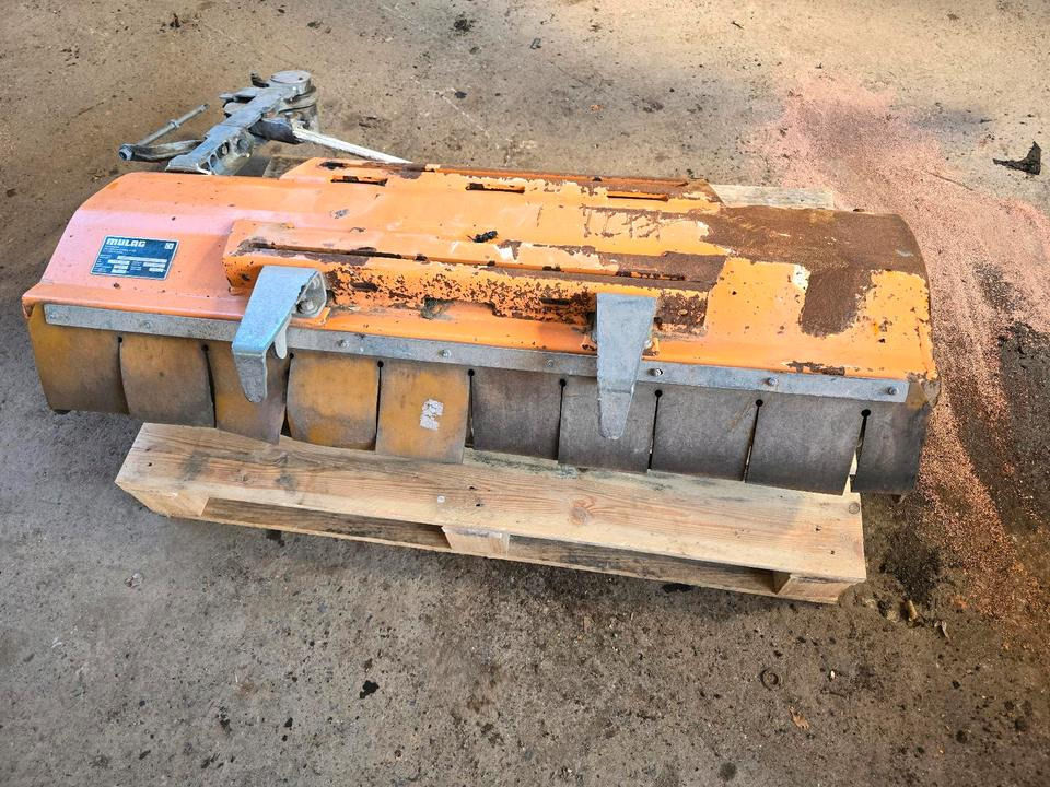 Mulag RMK 1200 BJ. 2015 Randstreifenmäher Böschungsmäher Böschungsmulcher für FME 600 700 MKM FMK Unimog 405 424 427 U 300 400 500 430 - جزازة حافة: صور 1 Mulag RMK 1200 BJ. 2015 Randstreifenmäher Böschungsmäher Böschungsmulcher für FME 600 700 MKM FMK Unimog 405 424 427 U 300 400 500 430 - جزازة حافة: صور 1