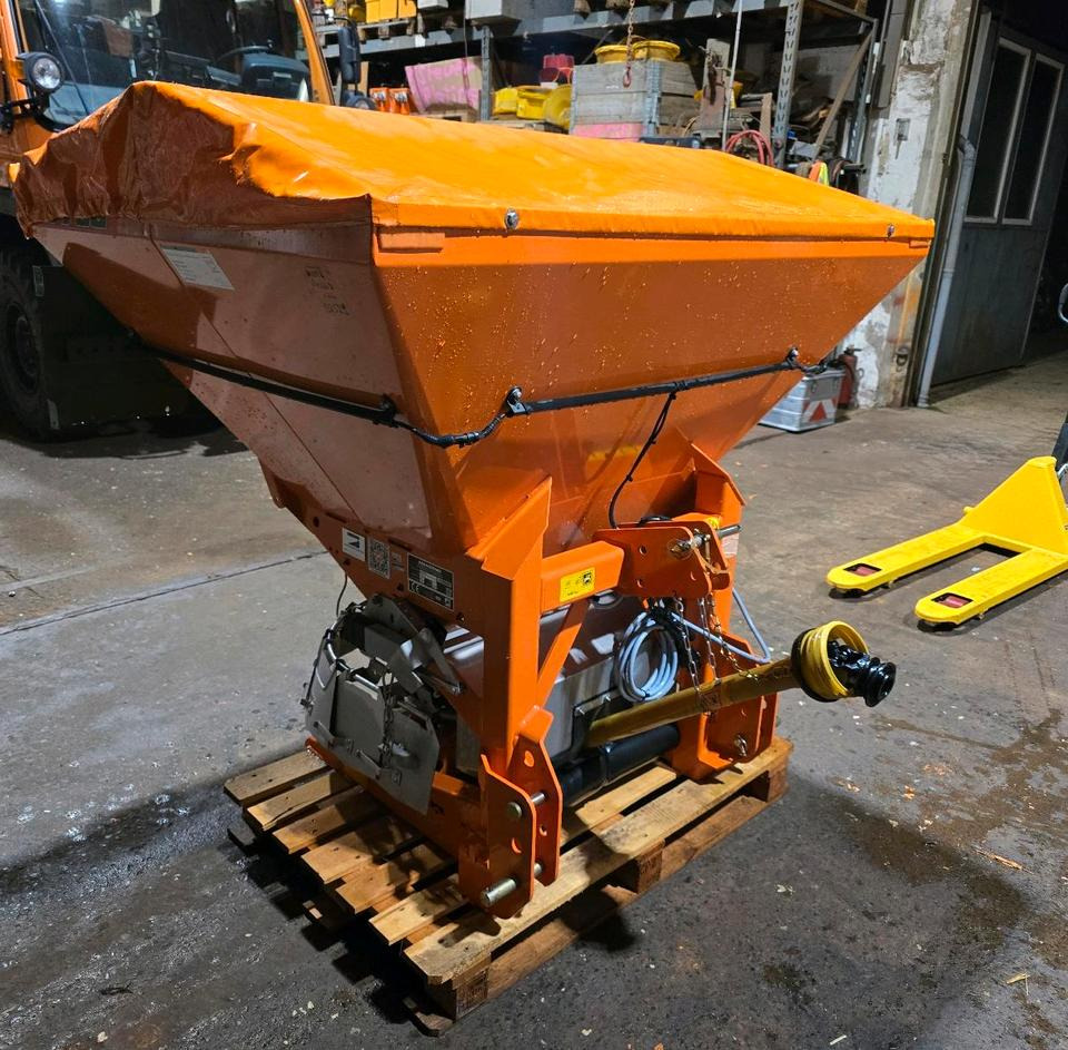 Neuer Amazone E+S 750 Salzstreuer Düngerstreuer Winterdienst Streuautomat Streusilo Solestreuer passend für Traktor Fendt Deutz Claas Case - الرمال مفرشة: صور 3 Neuer Amazone E+S 750 Salzstreuer Düngerstreuer Winterdienst Streuautomat Streusilo Solestreuer passend für Traktor Fendt Deutz Claas Case - الرمال مفرشة: صور 3