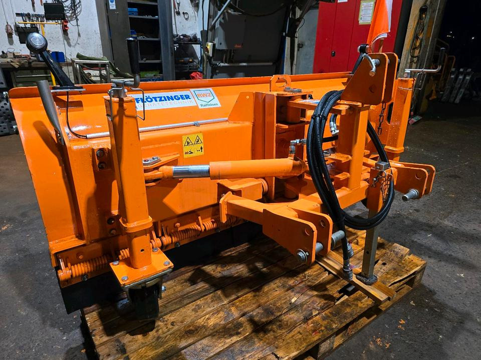 Neuwertiger Flötzinger EKL 2m. Schneeschieber Schneeschild Winterdienst Räumschild Schneepflug passend für Traktor Fronthydraulik - كاسحة ثلوج: صور 2 Neuwertiger Flötzinger EKL 2m. Schneeschieber Schneeschild Winterdienst Räumschild Schneepflug passend für Traktor Fronthydraulik - كاسحة ثلوج: صور 2