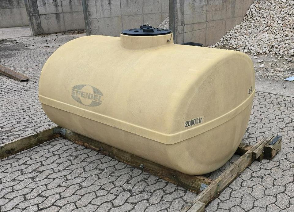 Schmidt Mulag 2m3 Wassertank Wasserfass Speidel für Unimog UGE UGN 405 U300 400 500 427 430 LKW Boschung wassertank Laugentank Bewässerung 5000liter - صهريج حاوية: صور 1 Schmidt Mulag 2m3 Wassertank Wasserfass Speidel für Unimog UGE UGN 405 U300 400 500 427 430 LKW Boschung wassertank Laugentank Bewässerung 5000liter - صهريج حاوية: صور 1