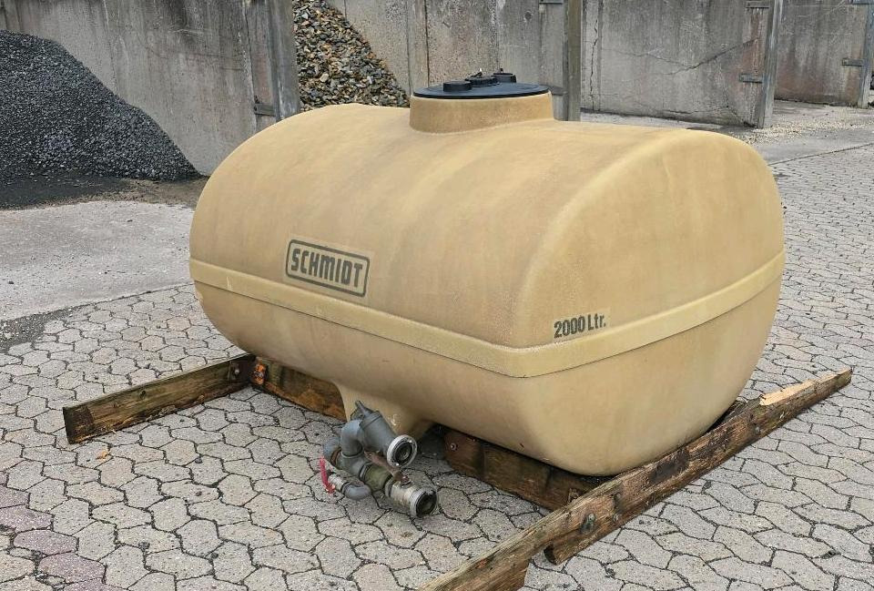 Schmidt Mulag 2m3 Wassertank Wasserfass Speidel für Unimog UGE UGN 405 U300 400 500 427 430 LKW Boschung wassertank Laugentank Bewässerung 5000liter - صهريج حاوية: صور 1 Schmidt Mulag 2m3 Wassertank Wasserfass Speidel für Unimog UGE UGN 405 U300 400 500 427 430 LKW Boschung wassertank Laugentank Bewässerung 5000liter - صهريج حاوية: صور 1