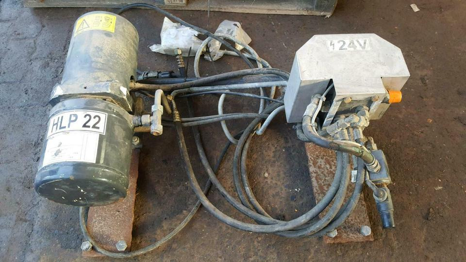 Schneepflug Schmidt Hydraulikanlage Schneeschild Elektrohydraulik - علم السوائل المتحركة - سيارة بلدية: صور 2 Schneepflug Schmidt Hydraulikanlage Schneeschild Elektrohydraulik - علم السوائل المتحركة - سيارة بلدية: صور 2