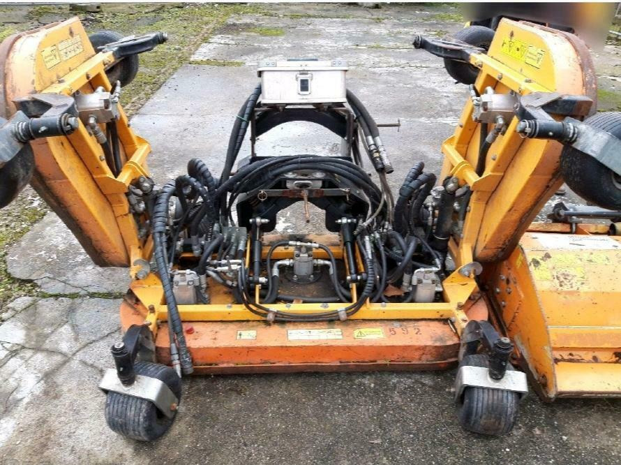 Stensballe Mähdeck 340cm Sichelmähwerk für Reformtrac Metrac Böschungsmulcher Sichelmähdeck terratrac Metrac Reform Hangmäher - جزازة المروج: صور 1 Stensballe Mähdeck 340cm Sichelmähwerk für Reformtrac Metrac Böschungsmulcher Sichelmähdeck terratrac Metrac Reform Hangmäher - جزازة المروج: صور 1