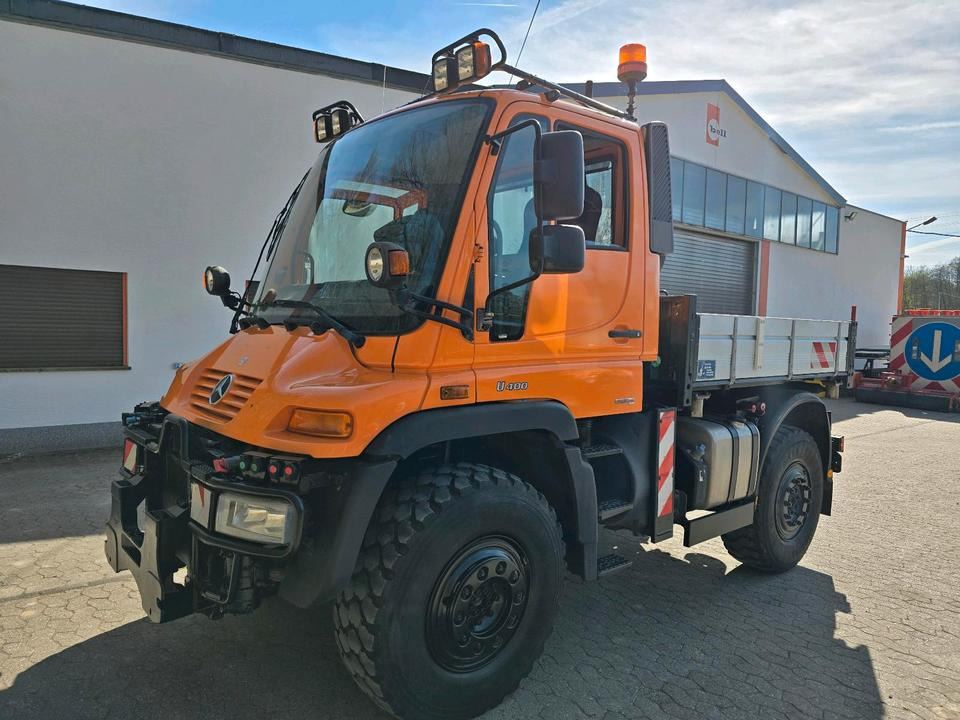 Unimog 405/10 U400 Bluetec 5 Leistungshydraulik Hydrostat U 400 500 300 Mercedes-Benz 318 218 430 423 427 - جرافة ثلج: صور 3 Unimog 405/10 U400 Bluetec 5 Leistungshydraulik Hydrostat U 400 500 300 Mercedes-Benz 318 218 430 423 427 - جرافة ثلج: صور 3