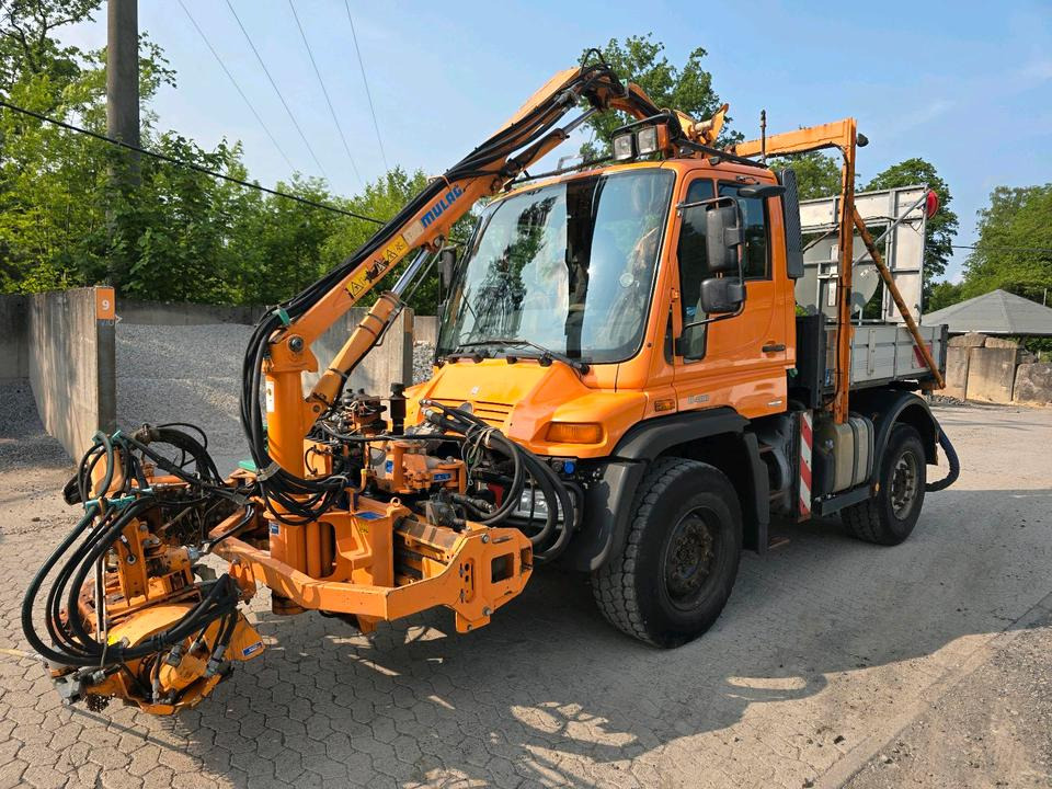 Unimog 405/12 U400 6-Zylinder Mulag Mähausleger MKM 700 UGN UGE 405/10 Mercedes-Benz U 300 500 Böschungsmäher 400 - جرافة ثلج: صور 1 Unimog 405/12 U400 6-Zylinder Mulag Mähausleger MKM 700 UGN UGE 405/10 Mercedes-Benz U 300 500 Böschungsmäher 400 - جرافة ثلج: صور 1