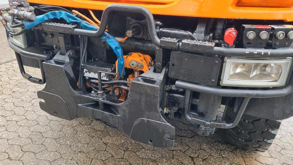 Unimog 405 U500 2013 6500 Stunden Hydrostat Variopilot Mercedes Benz U 500 400 300 318 423b430 530 - سيارة بلدية: صور 5 Unimog 405 U500 2013 6500 Stunden Hydrostat Variopilot Mercedes Benz U 500 400 300 318 423b430 530 - سيارة بلدية: صور 5