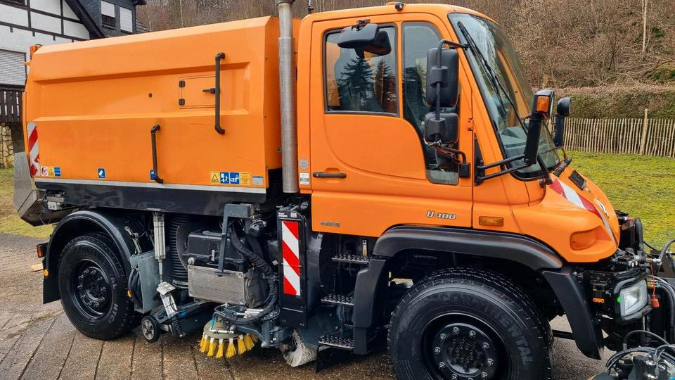 Unimog 9400km U400 405 Kehrmaschine SK 370 Schmidt Mercedes Benz Variopilot Kehraufbau Hydrostat 2011 Bluetec 5 - سياره كنس شوارع: صور 5 Unimog 9400km U400 405 Kehrmaschine SK 370 Schmidt Mercedes Benz Variopilot Kehraufbau Hydrostat 2011 Bluetec 5 - سياره كنس شوارع: صور 5