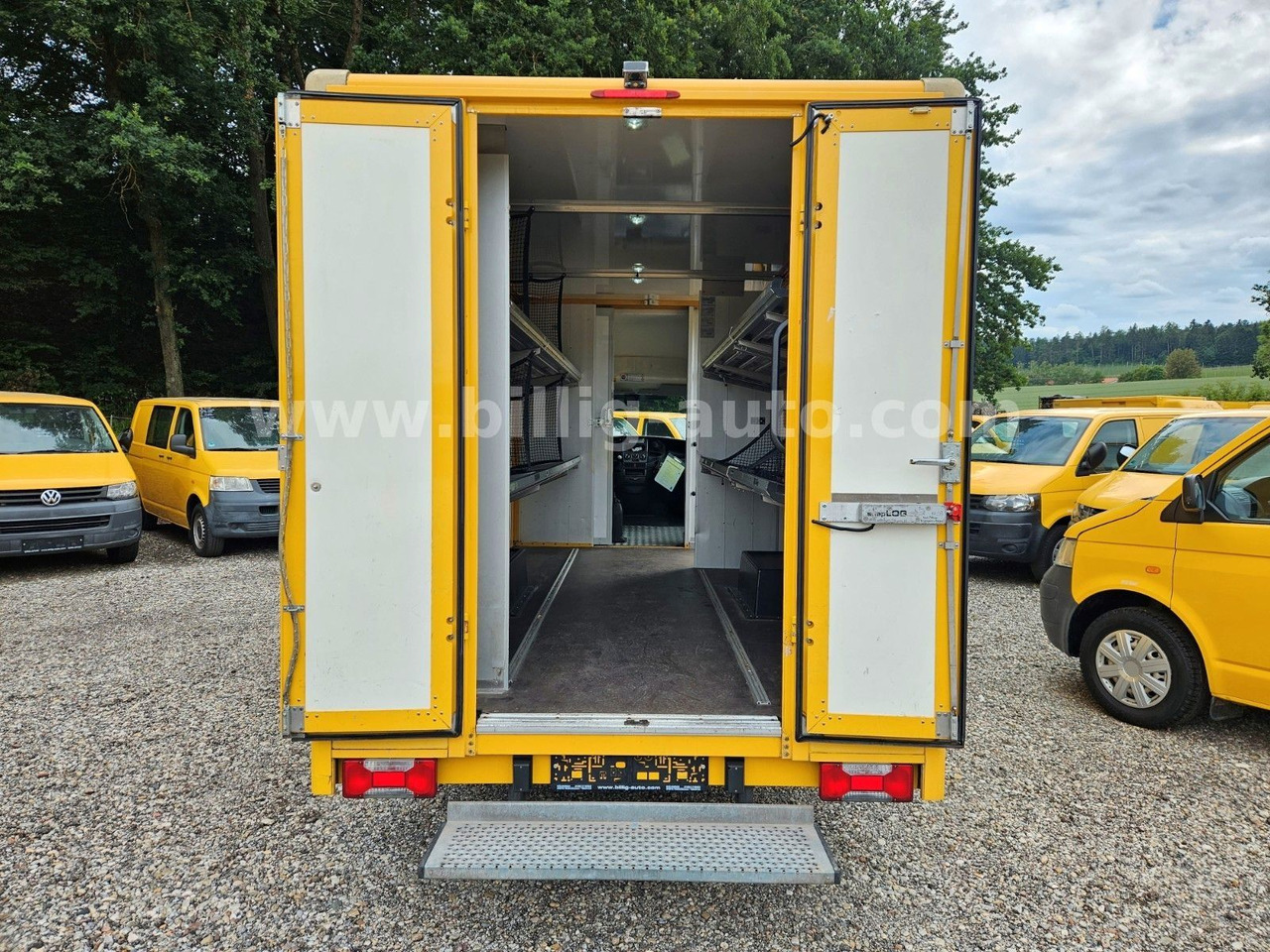 Iveco Daily Koffer Postkoffer Euro 5 Facelift Camper - سيارة: صور 5 Iveco Daily Koffer Postkoffer Euro 5 Facelift Camper - سيارة: صور 5
