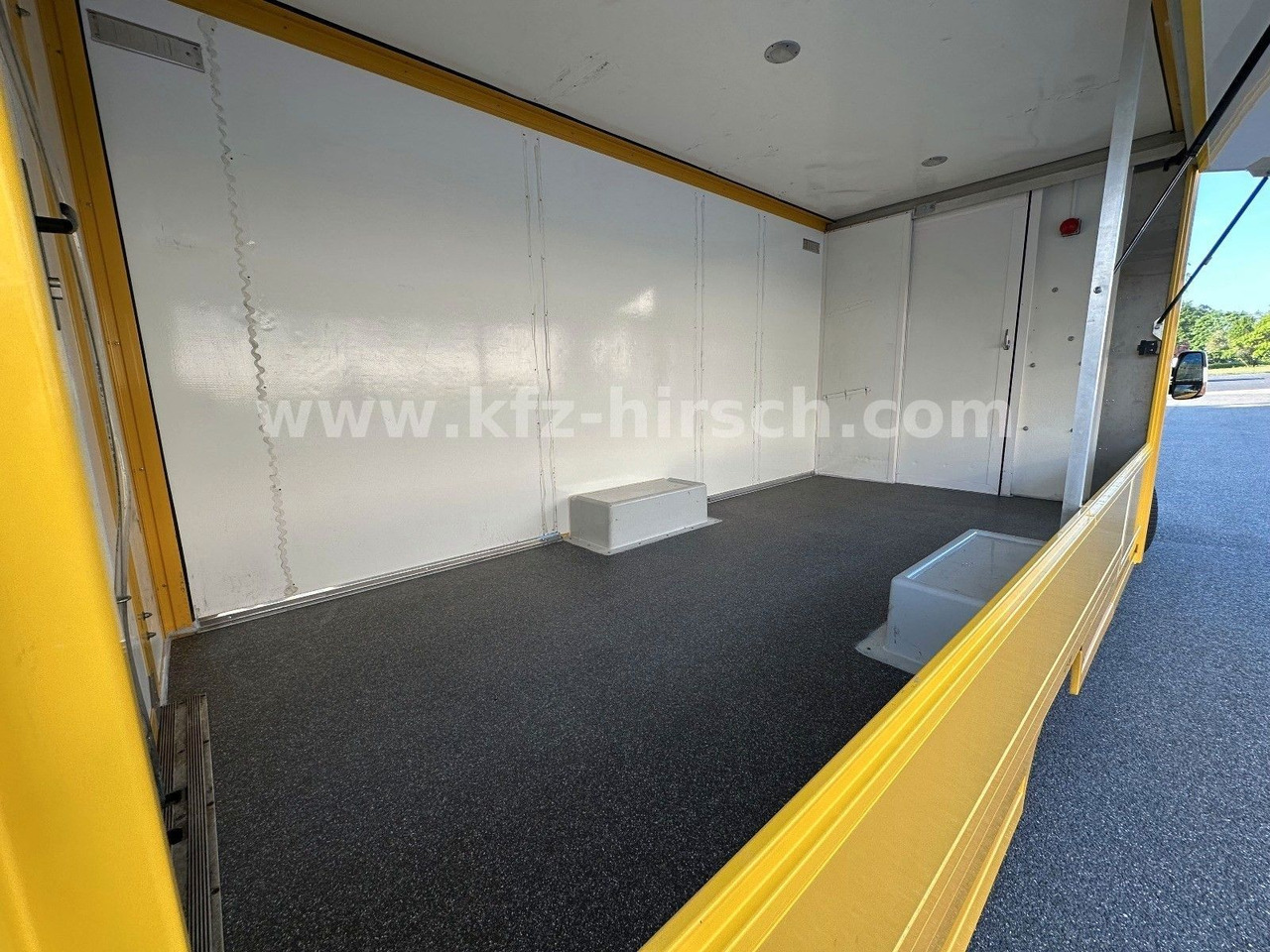 Iveco Daily Luftfederung Foodtruck Imbisswagen Verkauf - شاحنات طعام: صور 4 Iveco Daily Luftfederung Foodtruck Imbisswagen Verkauf - شاحنات طعام: صور 4