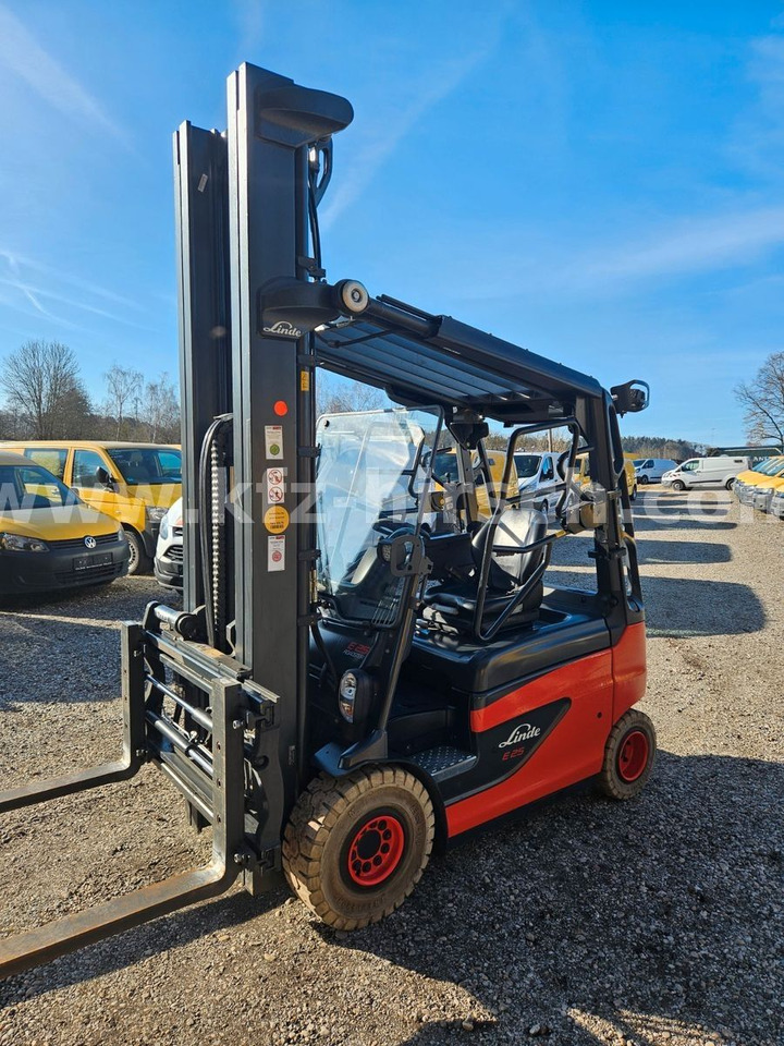 Linde E25 R Roadster , 6.880mm Hubhöhe, StVZO hydr. Zi - رافعة شوكية كهربائية: صور 5 Linde E25 R Roadster , 6.880mm Hubhöhe, StVZO hydr. Zi - رافعة شوكية كهربائية: صور 5