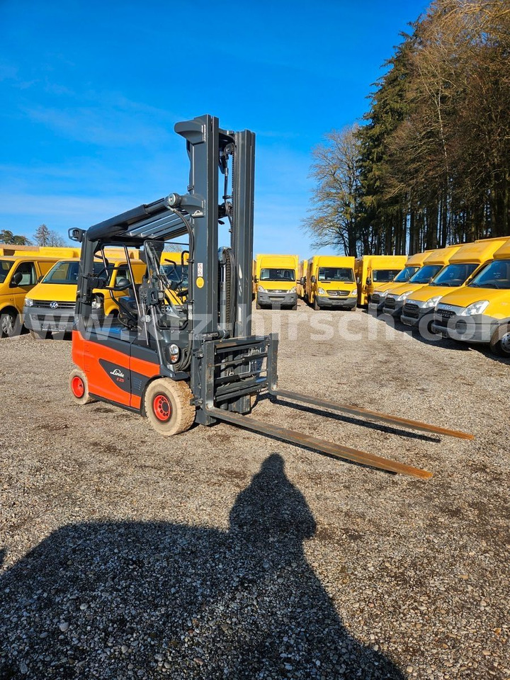 Linde E25 R Roadster , 6.880mm Hubhöhe, StVZO hydr. Zi - رافعة شوكية كهربائية: صور 2 Linde E25 R Roadster , 6.880mm Hubhöhe, StVZO hydr. Zi - رافعة شوكية كهربائية: صور 2