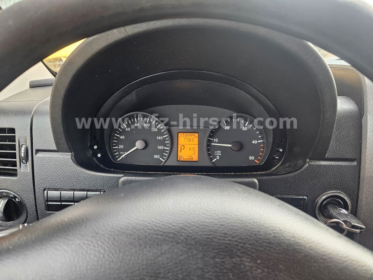 Mercedes-Benz Sprinter Koffer Integralkoffer Transporter Maxi - سيارة: صور 5 Mercedes-Benz Sprinter Koffer Integralkoffer Transporter Maxi - سيارة: صور 5