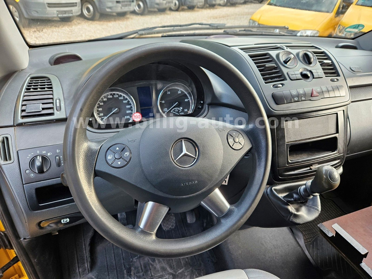 Mercedes-Benz Vito 110 CDI Lang Maxi EU5 2xSchiebetüre 1.Hand إيجار Mercedes-Benz Vito 110 CDI Lang Maxi EU5 2xSchiebetüre 1.Hand: صور 13