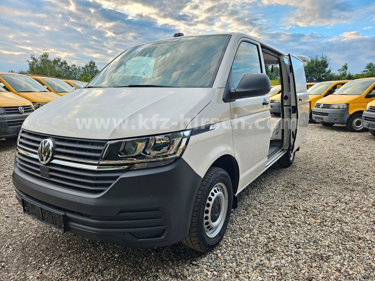 Volkswagen T6.1 Transporter T6 2xSchiebetüre!org.3.557KM| - فان المدمجة: صور 1 Volkswagen T6.1 Transporter T6 2xSchiebetüre!org.3.557KM| - فان المدمجة: صور 1