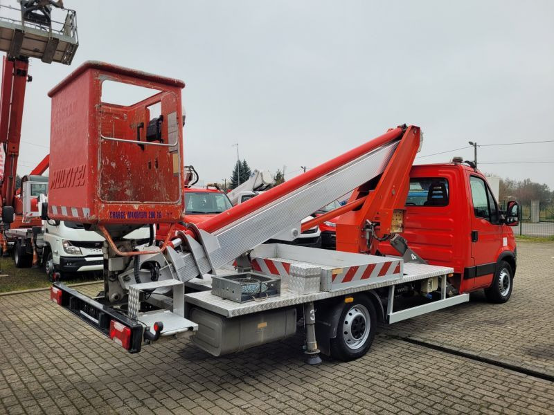 Iveco Daily 35S11 podnośnik koszowy 20 m Multitel MT202DS - مصاعد الازدهار محمولة على شاحنة: صور 3 Iveco Daily 35S11 podnośnik koszowy 20 m Multitel MT202DS - مصاعد الازدهار محمولة على شاحنة: صور 3