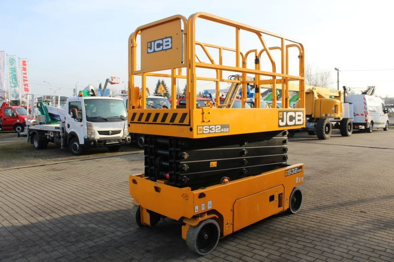 JCB podnośnik nożycowy elektryczny 12 m JCB S3246E electric scissor lift - رافعات مقصية: صور 4 JCB podnośnik nożycowy elektryczny 12 m JCB S3246E electric scissor lift - رافعات مقصية: صور 4