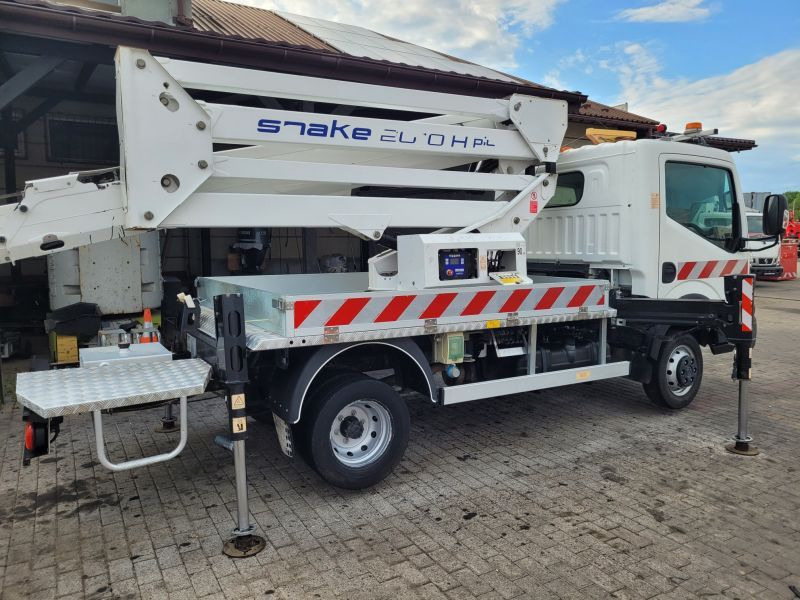 Nissan Cabstar NT400 podnośnik koszowy 20 m Oil&Steel Snake 2010 Plus - مصاعد الازدهار محمولة على شاحنة: صور 3 Nissan Cabstar NT400 podnośnik koszowy 20 m Oil&Steel Snake 2010 Plus - مصاعد الازدهار محمولة على شاحنة: صور 3