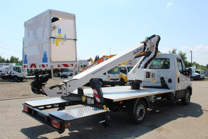 Oil&Steel Scorpion 1812 podnośnik koszowy 18 m zamontowany na Iveco Daily - مصاعد الازدهار محمولة على شاحنة: صور 3 Oil&Steel Scorpion 1812 podnośnik koszowy 18 m zamontowany na Iveco Daily - مصاعد الازدهار محمولة على شاحنة: صور 3