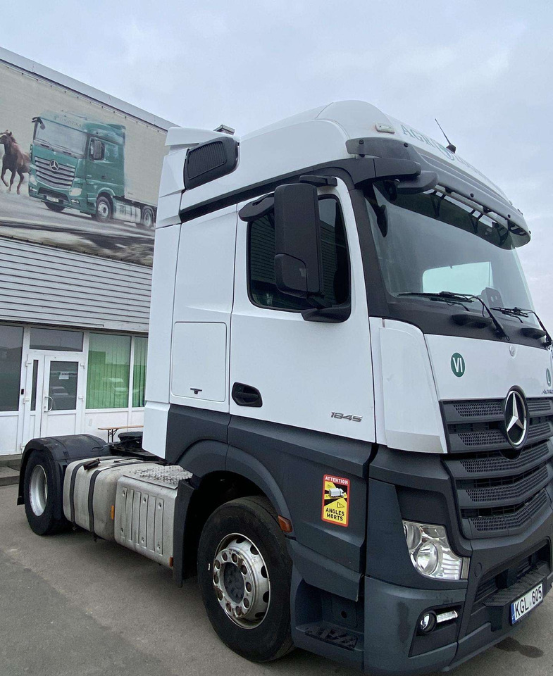 Mercedes-Benz ACTROS 1845 BIG SPACE - شاحنة جرار: صور 2 Mercedes-Benz ACTROS 1845 BIG SPACE - شاحنة جرار: صور 2