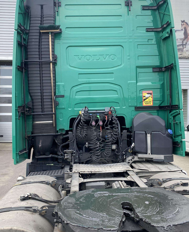 Volvo FH 460 - شاحنة جرار: صور 5 Volvo FH 460 - شاحنة جرار: صور 5