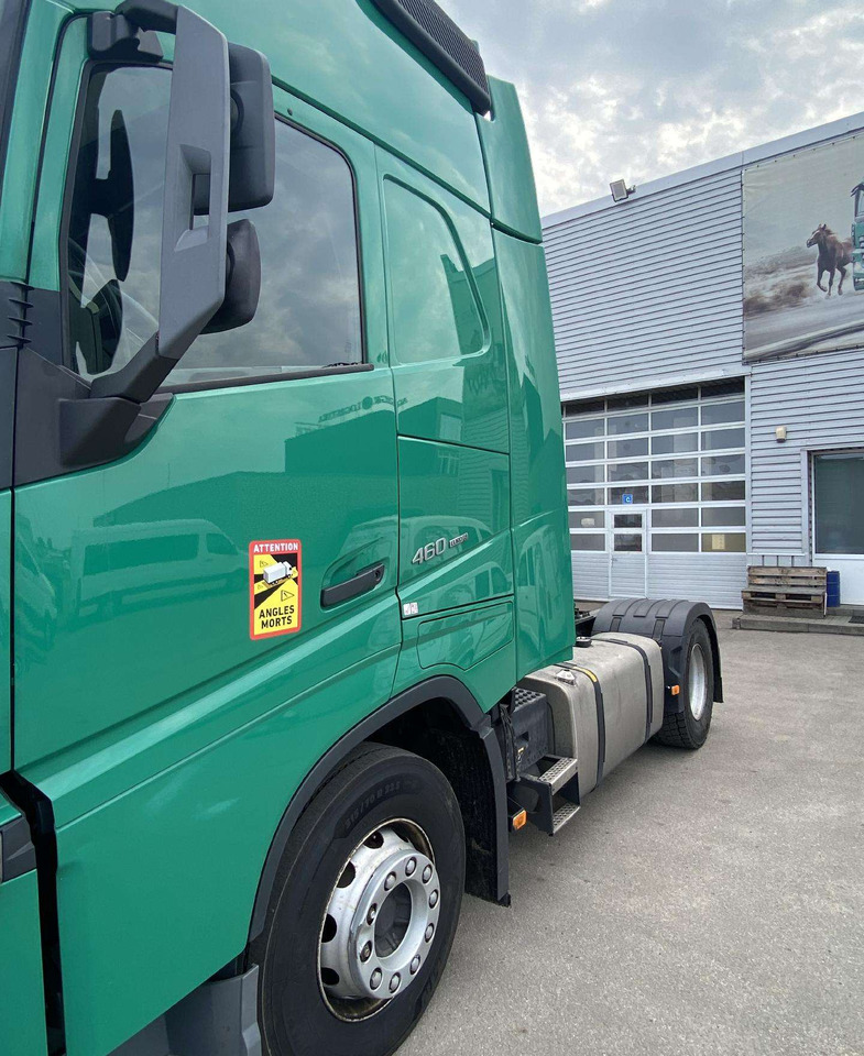 Volvo FH 460 - شاحنة جرار: صور 4 Volvo FH 460 - شاحنة جرار: صور 4