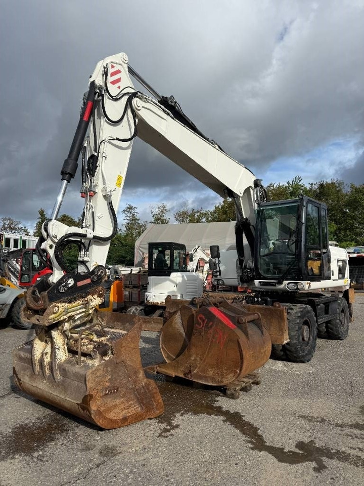CAT M 316 D - حفارة على عجلات: صور 4 CAT M 316 D - حفارة على عجلات: صور 4
