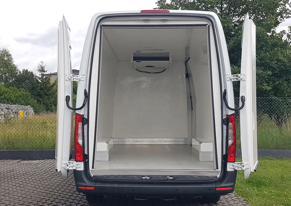 Mercedes-Benz SPRINTER MAXI CHŁODNIA AGREGAT GRZANIE IZOTERMA KLIMA ZASILANIE Z SILNIKA + ELEKTRYCZNE - الشاحنات الصغيرة المبردة: صور 5 Mercedes-Benz SPRINTER MAXI CHŁODNIA AGREGAT GRZANIE IZOTERMA KLIMA ZASILANIE Z SILNIKA + ELEKTRYCZNE - الشاحنات الصغيرة المبردة: صور 5