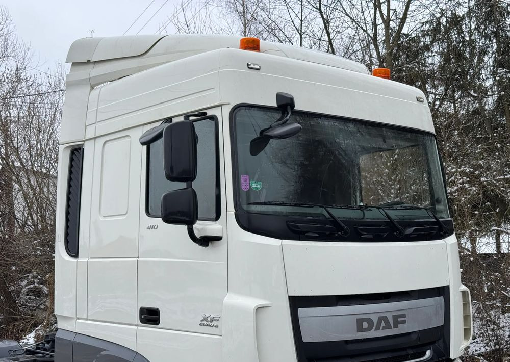 DAF * DAF XF 106 * SPROWADZONY * SUPER STAN CIĄGNIK SIODŁOWY Euro 6 - شاحنة جرار: صور 5 DAF * DAF XF 106 * SPROWADZONY * SUPER STAN CIĄGNIK SIODŁOWY Euro 6 - شاحنة جرار: صور 5