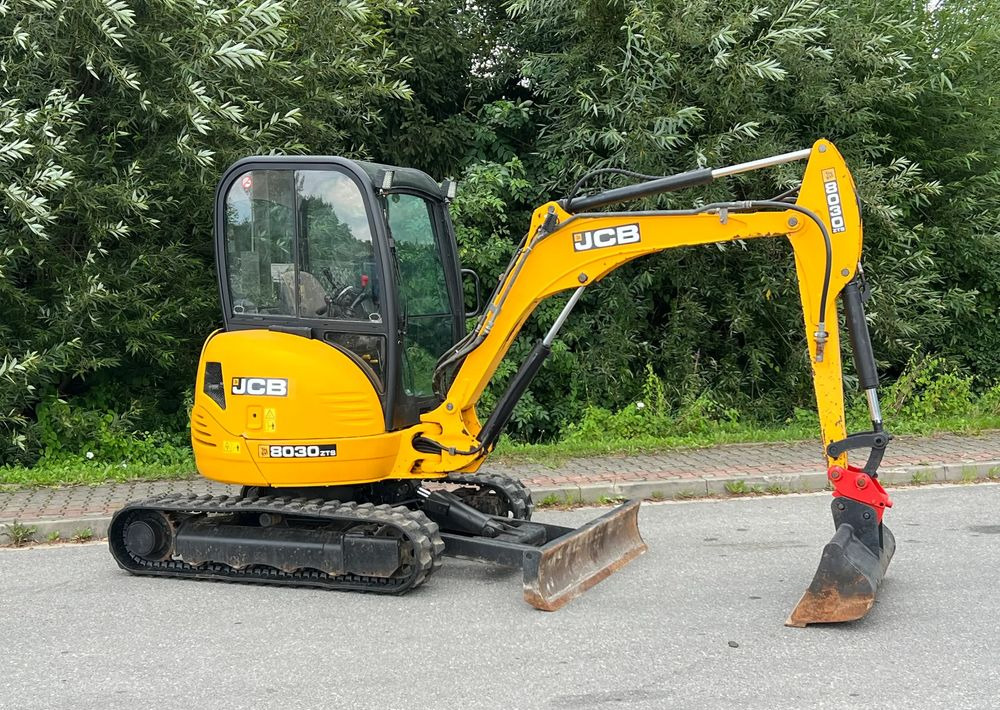 JCB * JCB 8030 *Sprowadzona* MINIKOPARKA Stan IDEALNY - حفارة مصغرة: صور 2 JCB * JCB 8030 *Sprowadzona* MINIKOPARKA Stan IDEALNY - حفارة مصغرة: صور 2