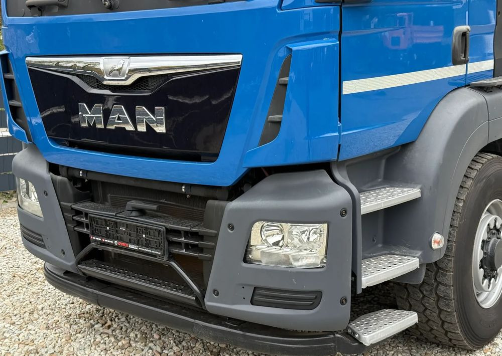 MAN * MAN 18.440 TGS * 4x4 * HDS Fassi F215 * Sprowadzony * 95 000 KM ! * Stan Jak Nowy - شاحنات مسطحة, شاحنة كرين: صور 3 MAN * MAN 18.440 TGS * 4x4 * HDS Fassi F215 * Sprowadzony * 95 000 KM ! * Stan Jak Nowy - شاحنات مسطحة, شاحنة كرين: صور 3