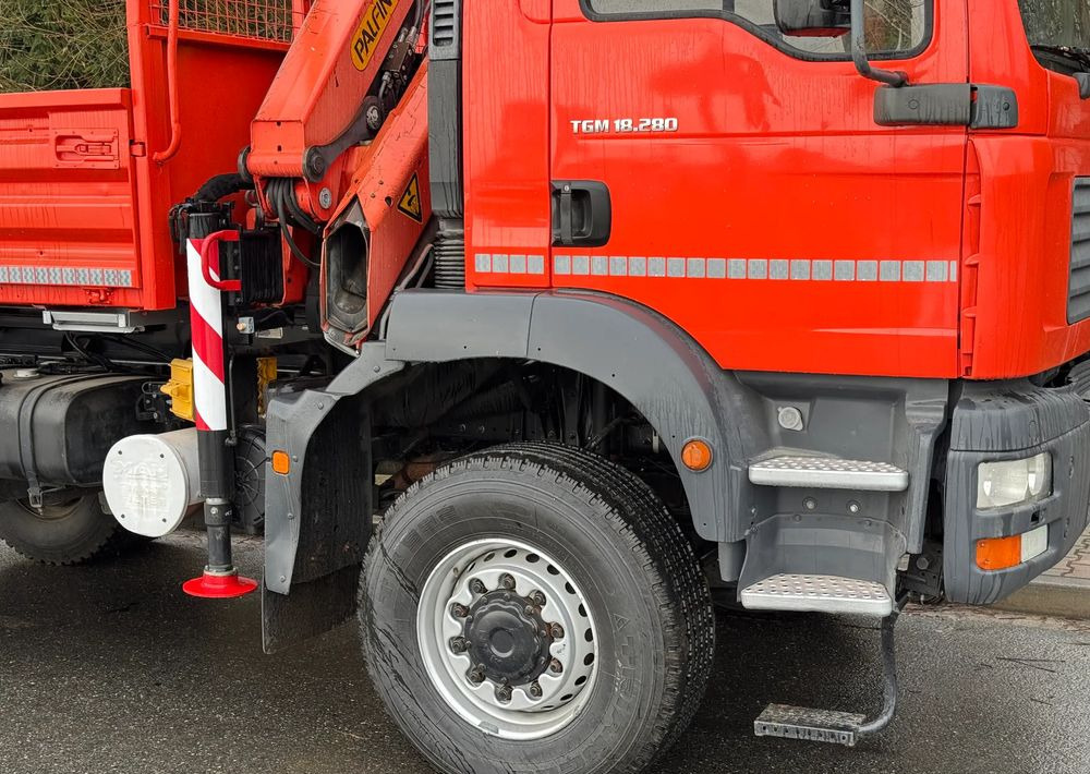 MAN * TGM 18-280 MAN 4x4 HDS Palfinger PK10500 * Kiper Wywrotka * Bardzo Dobry Stan - قلابات: صور 5 MAN * TGM 18-280 MAN 4x4 HDS Palfinger PK10500 * Kiper Wywrotka * Bardzo Dobry Stan - قلابات: صور 5