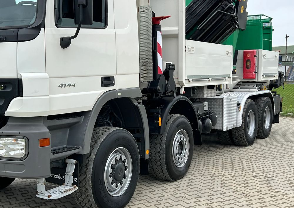 Mercedes-Benz * Mercedes 8x6 Actros 4144 * HDS Palfinger 150002 + FLY JIB PJ 170 * Dźwig * 40 TON * Wyciągarka * 35 Metrów * Kosz * - معدات الغابات, شاحنة: صور 4 Mercedes-Benz * Mercedes 8x6 Actros 4144 * HDS Palfinger 150002 + FLY JIB PJ 170 * Dźwig * 40 TON * Wyciągarka * 35 Metrów * Kosz * - معدات الغابات, شاحنة: صور 4