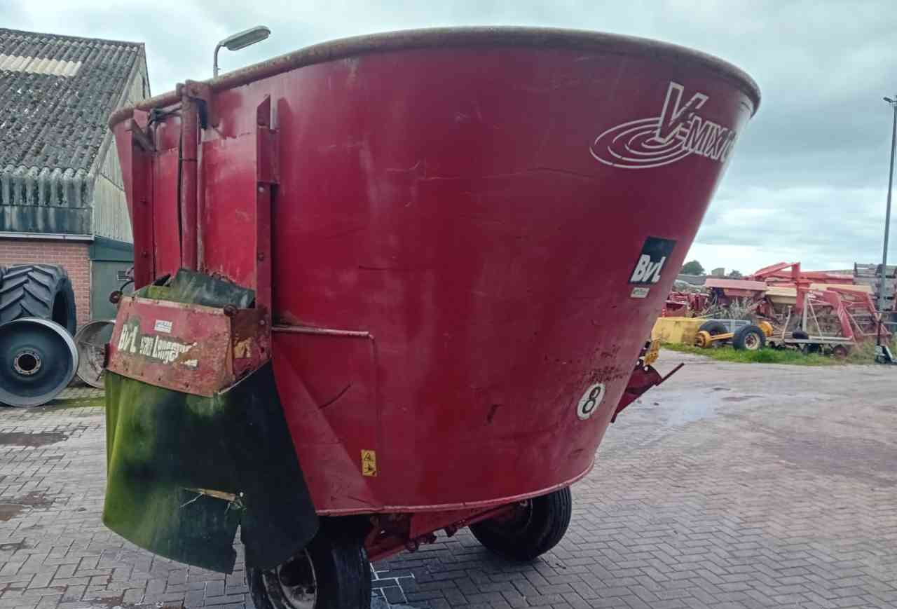 BVL V-Mix 10 voermengwagen - آلة خلط وتوزيع الأعلاف: صور 4 BVL V-Mix 10 voermengwagen - آلة خلط وتوزيع الأعلاف: صور 4