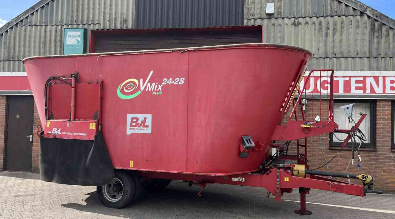 BVL V-Mix 24-2S Voermengwagen voermachines - آلة خلط وتوزيع الأعلاف: صور 3 BVL V-Mix 24-2S Voermengwagen voermachines - آلة خلط وتوزيع الأعلاف: صور 3