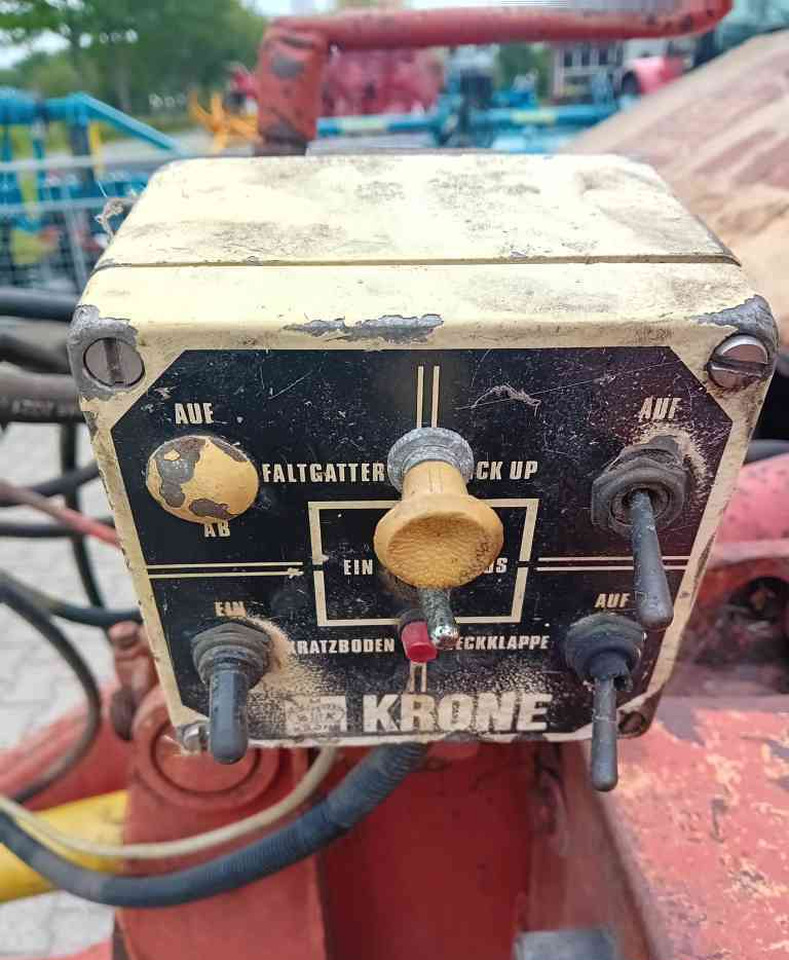 Krone Turbo 3500 enkelas - مقطورات الاعلاف: صور 5 Krone Turbo 3500 enkelas - مقطورات الاعلاف: صور 5