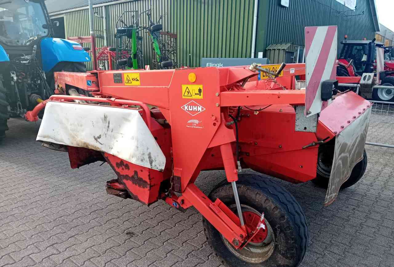 Kuhn FC302G getrokken schijvenmaaier *Verkocht/sold* - جزازة: صور 2 Kuhn FC302G getrokken schijvenmaaier *Verkocht/sold* - جزازة: صور 2