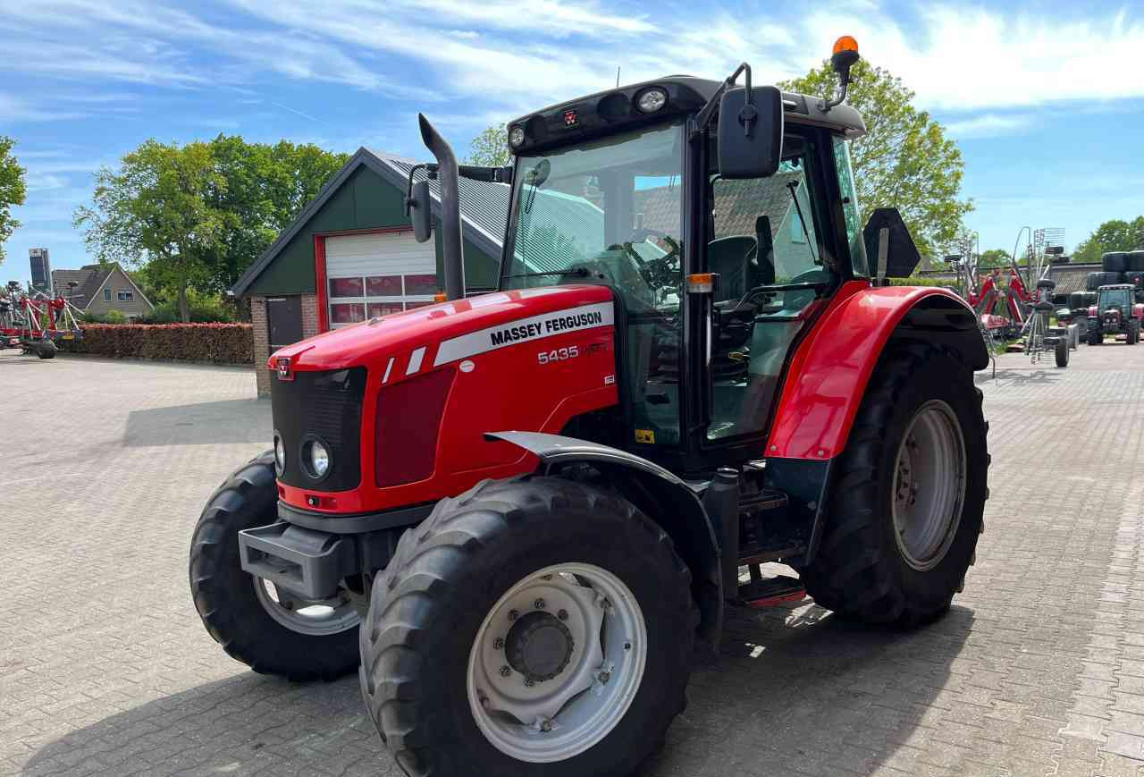 Massey Ferguson 5435 Dyna-4 Tractoren - جرار: صور 3 Massey Ferguson 5435 Dyna-4 Tractoren - جرار: صور 3