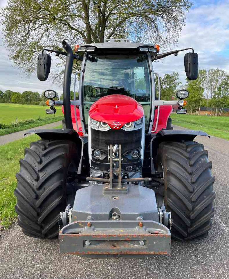 Massey Ferguson 6S.165 Dyna-6 Efficient - جرار: صور 3 Massey Ferguson 6S.165 Dyna-6 Efficient - جرار: صور 3
