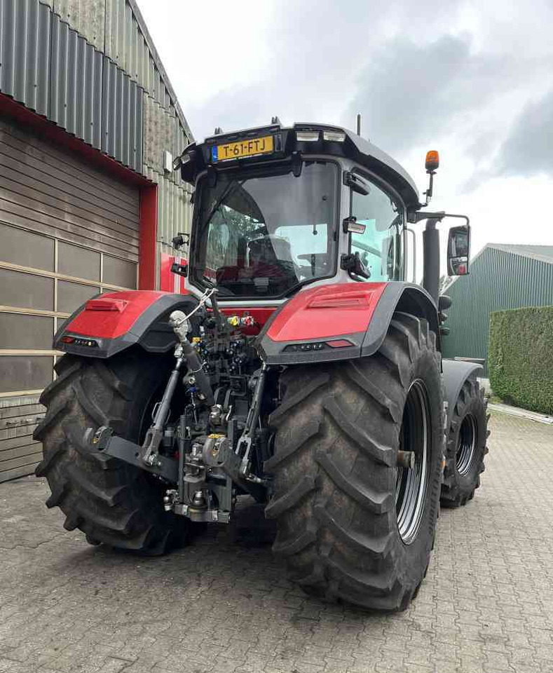 Massey Ferguson 8S.225 Dyna-VT Exclusive Tractoren - جرار: صور 5 Massey Ferguson 8S.225 Dyna-VT Exclusive Tractoren - جرار: صور 5